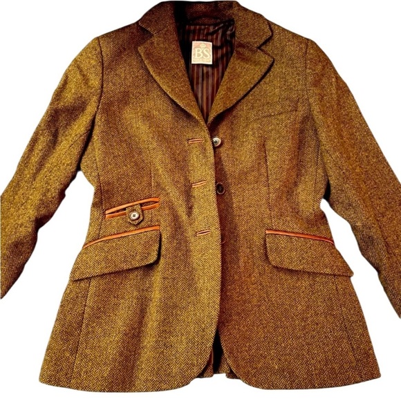 Bridgitte Von Schönfels Jackets & Blazers - Elegant Women's Tan Tweed Blazer
